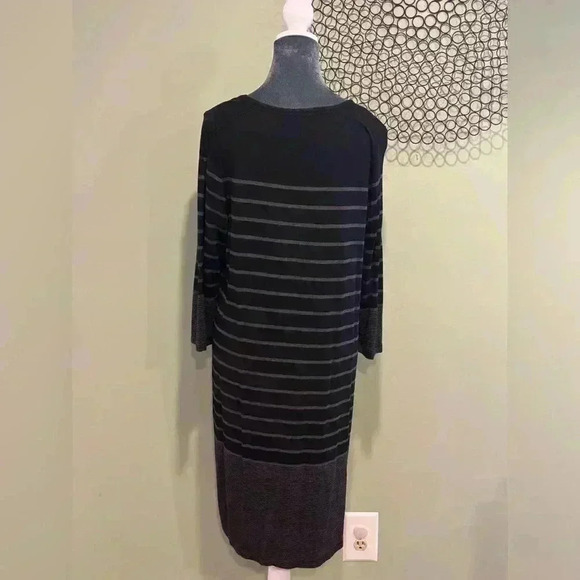 Hilary Radley- Black 3/4 length sleeves with gray stripes - Size Large - Picture 5 of 5